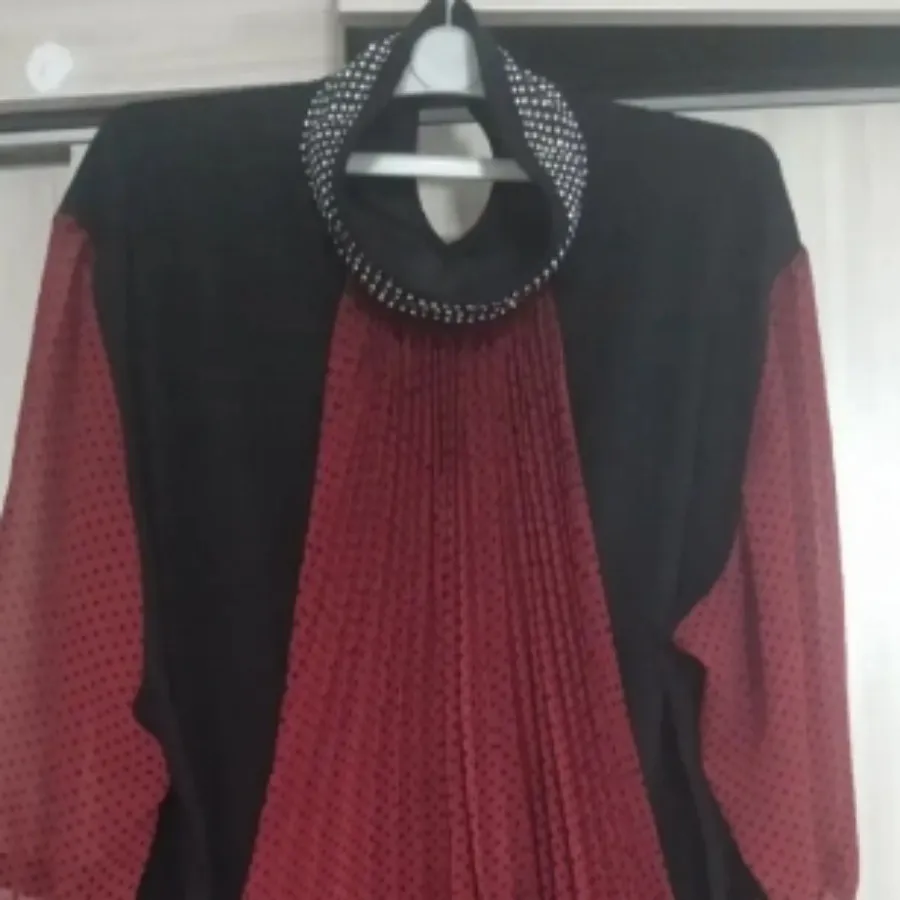 شومیز پلیسه