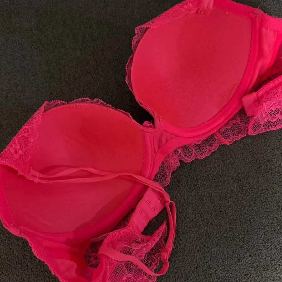 سوتین خارجی