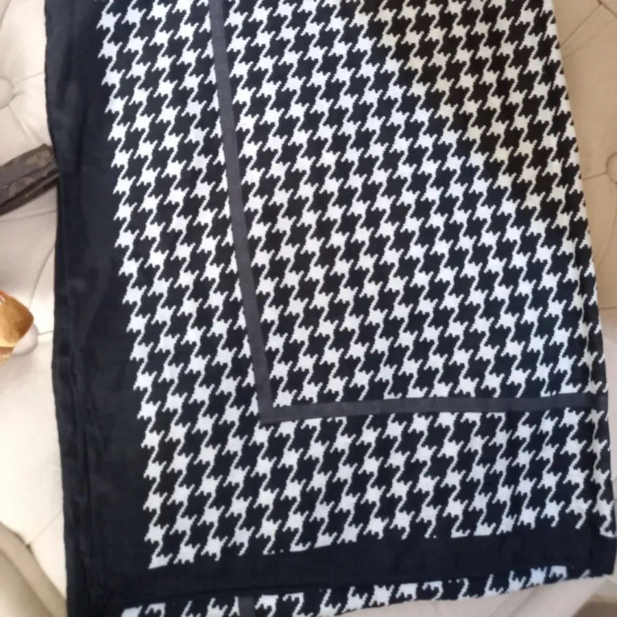 شال نخی طرح پیچازی