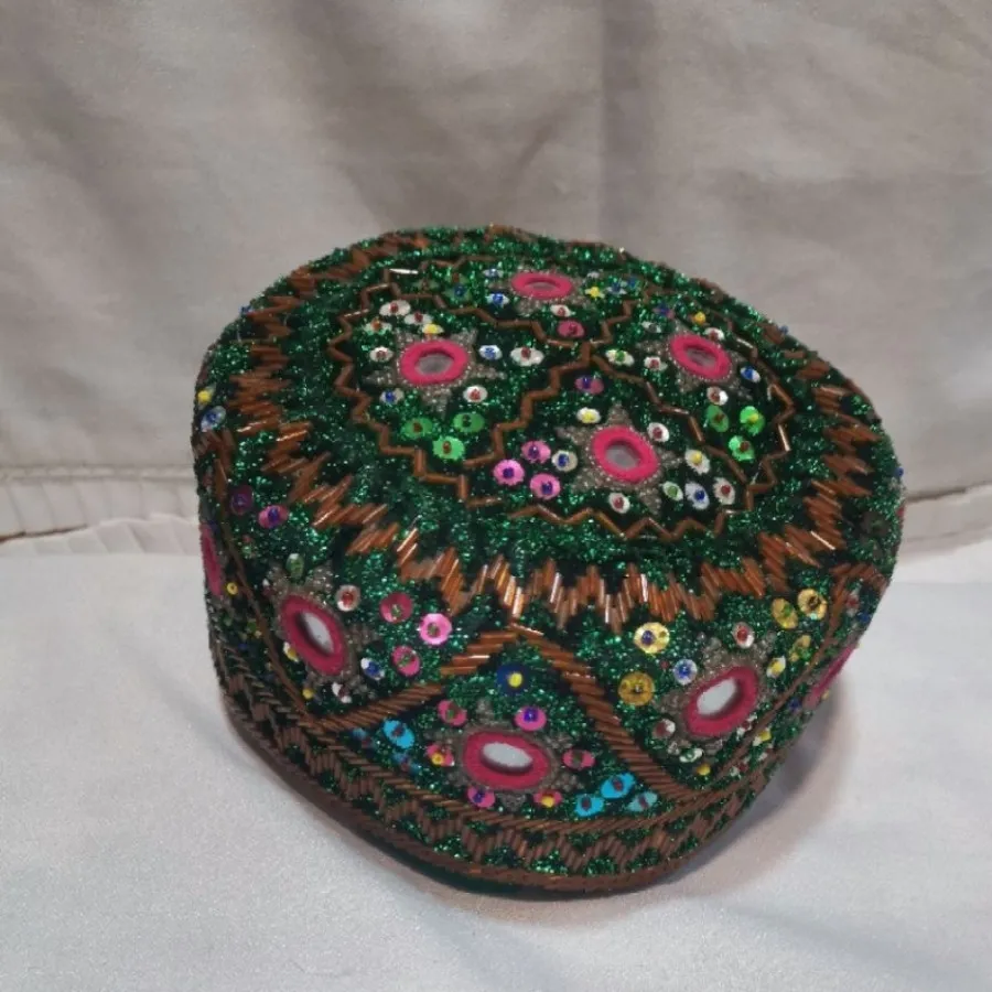 کلاه منجوق دوزی سنتی