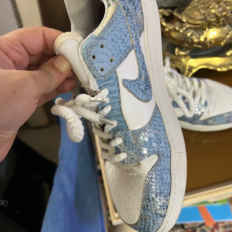 کتانی نایک دراگون 40