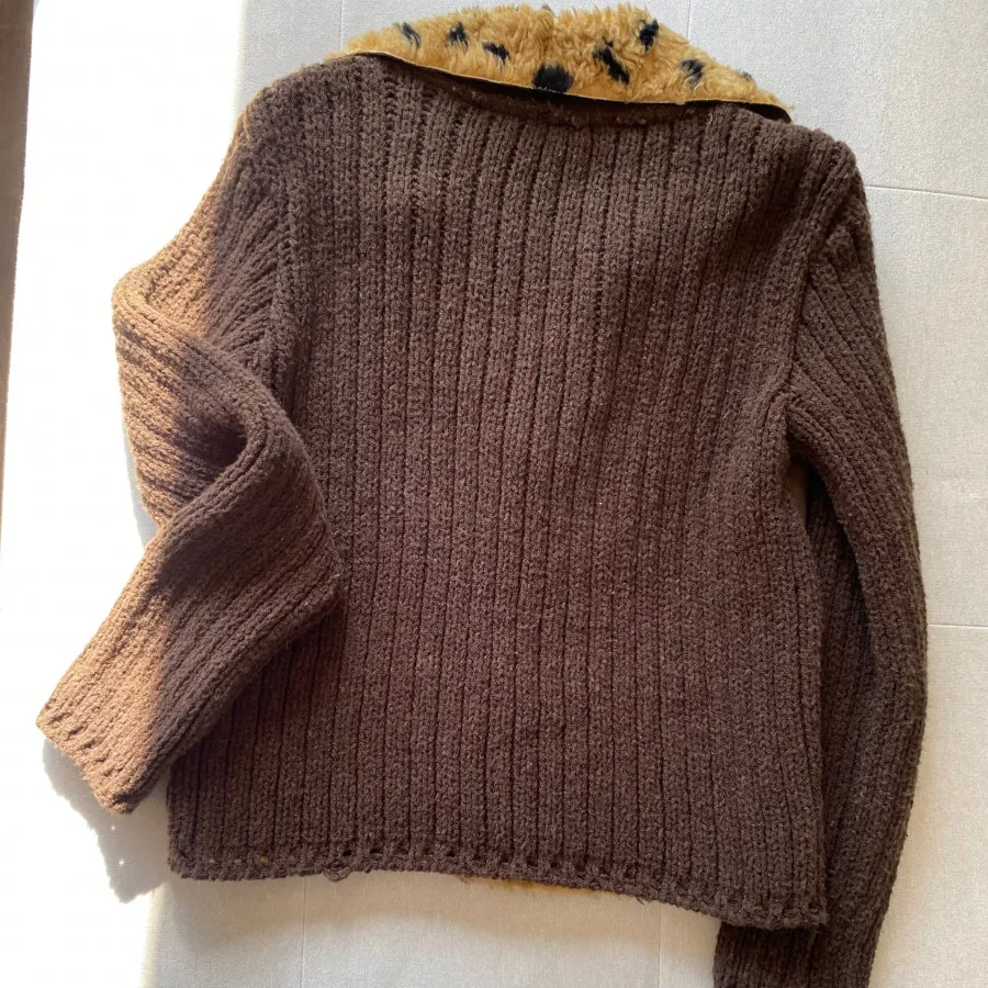 کت قهوه ای بافت و جیر خاص