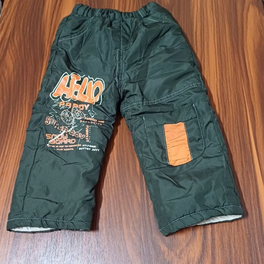 کاپشن و شلوار بچگانه