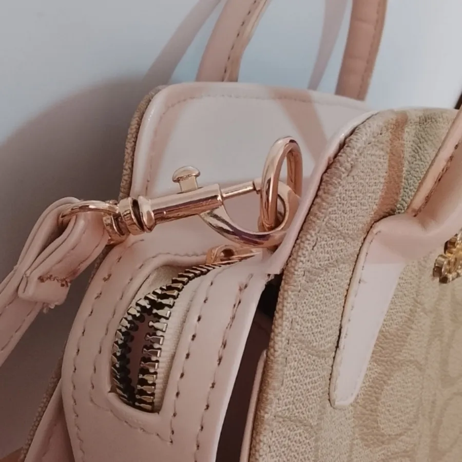 کیف طرح کوچ