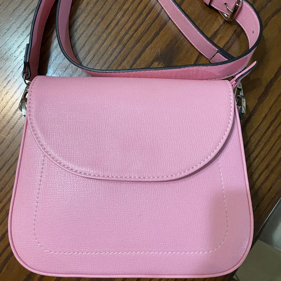 کیف  چرم صورتی