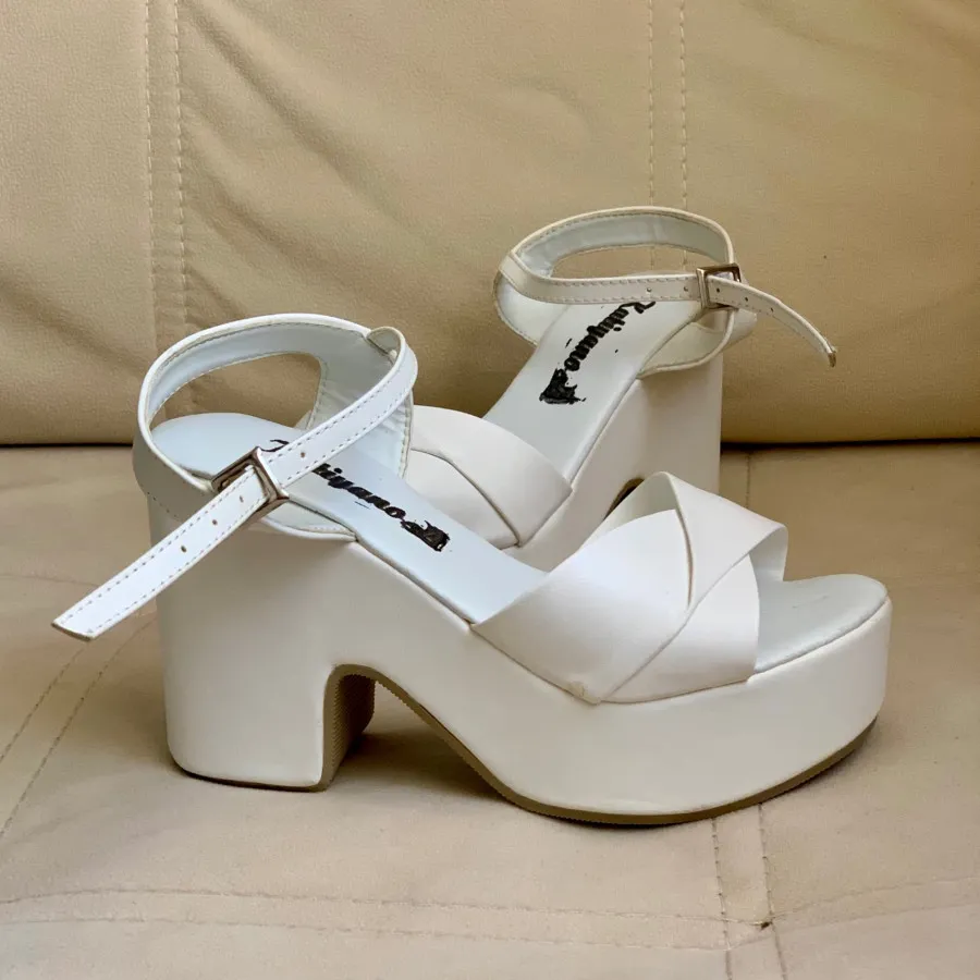 کفش لژ پاشنه بلند