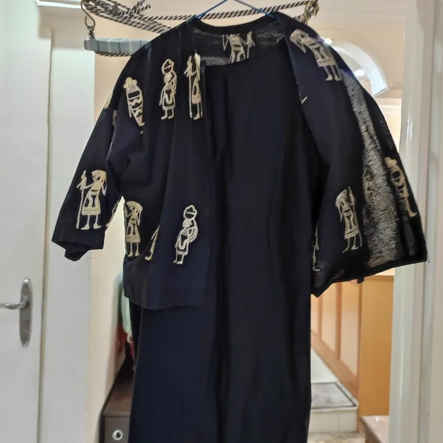 ساحلی با کت