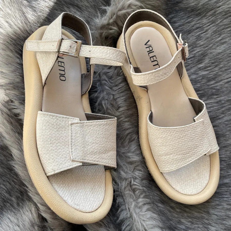 صندل سایز 39