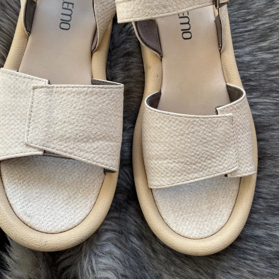 صندل سایز 39