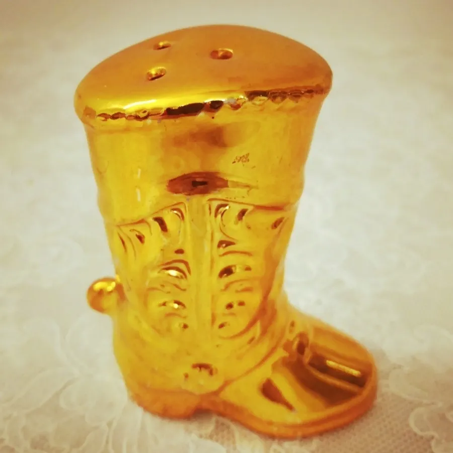 نمکدان طلایی ژاپنی