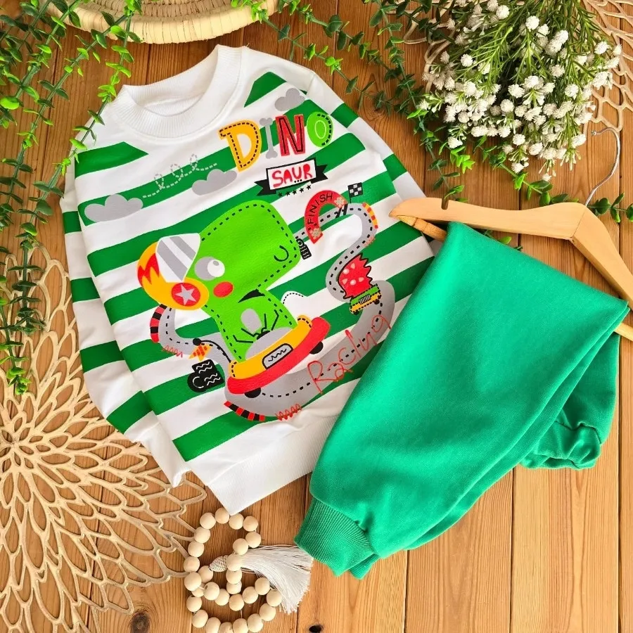 لباس بچگانه