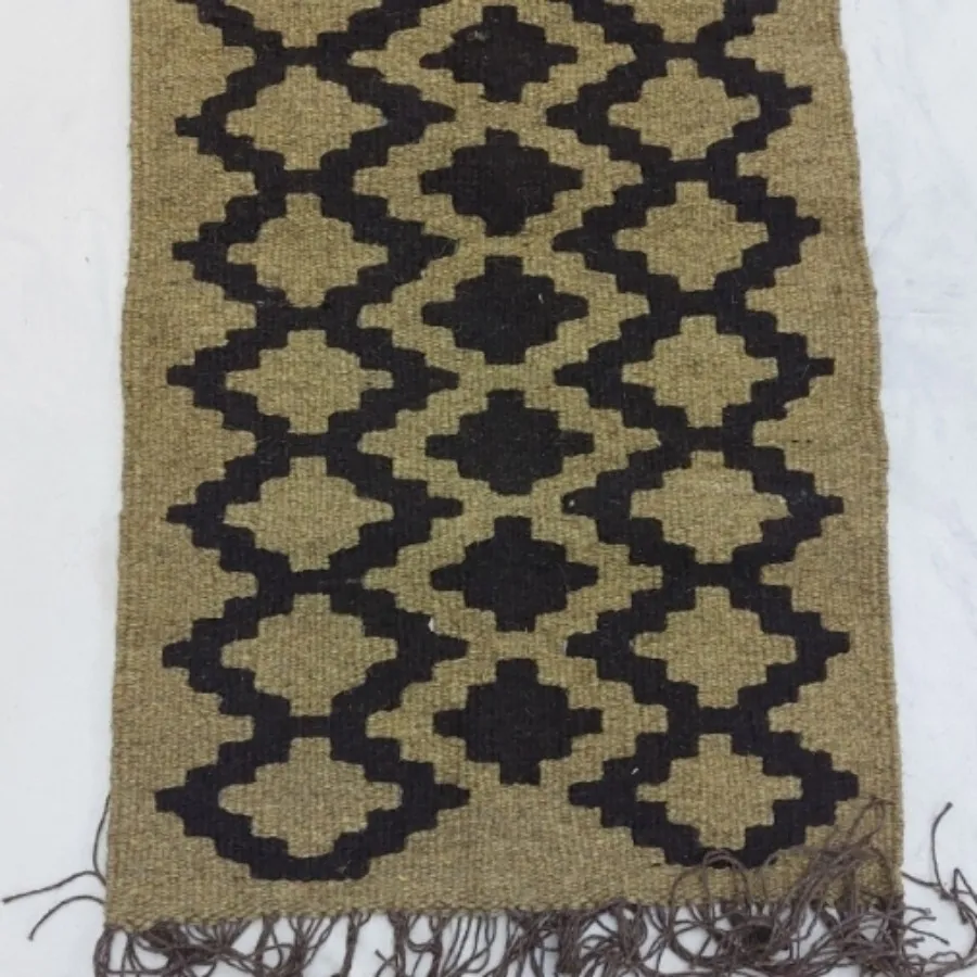 گلیم دستبافت پشمی