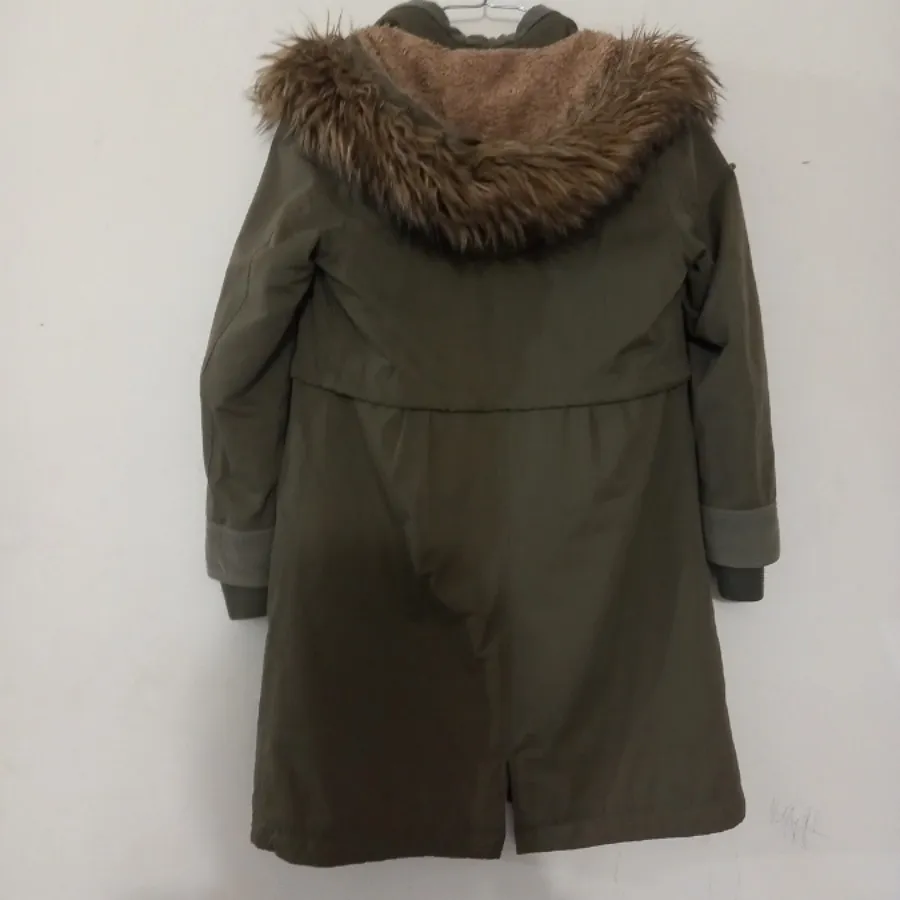 کاپشن جین وست