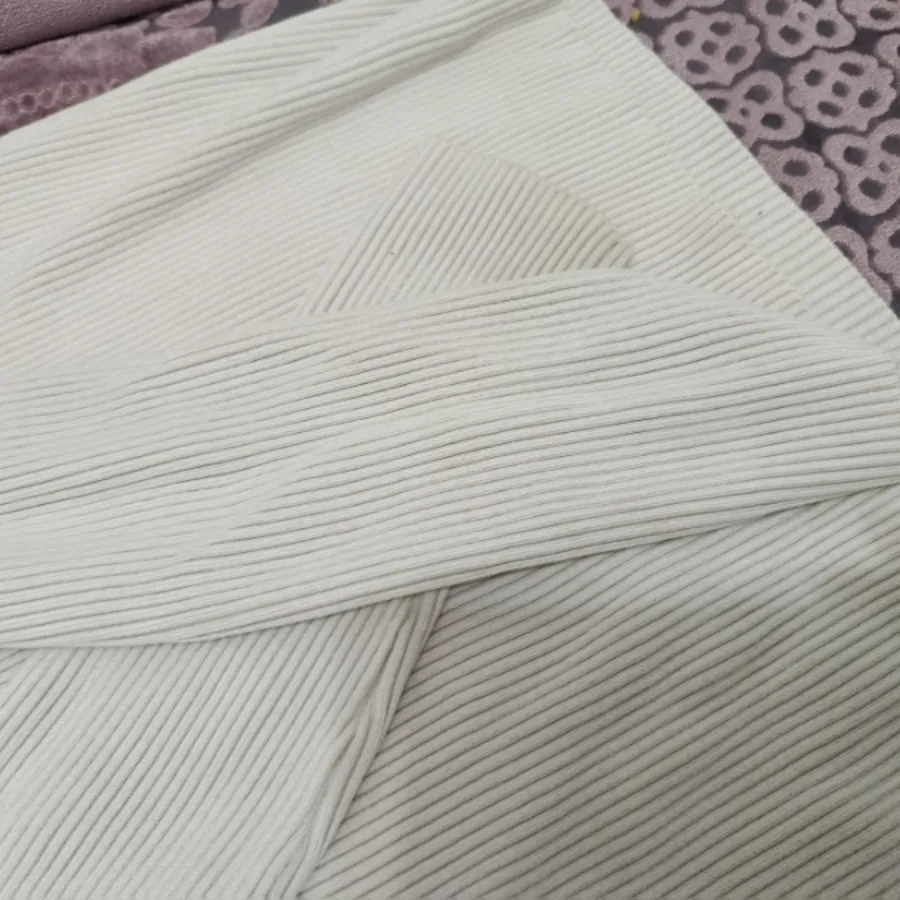 یقه اسکی سفید ترک