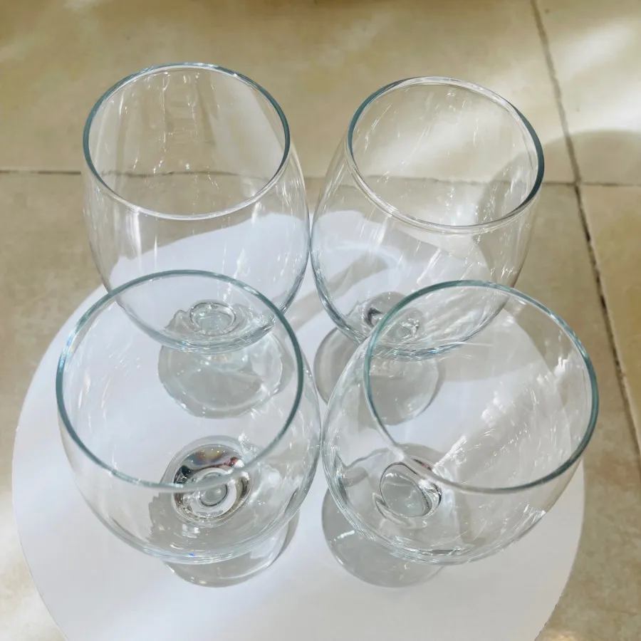 لیوان پایه دار