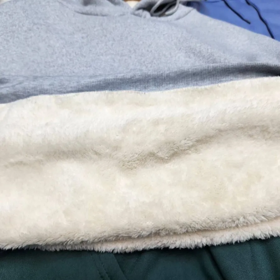 هودی داخل خزکلاهدار