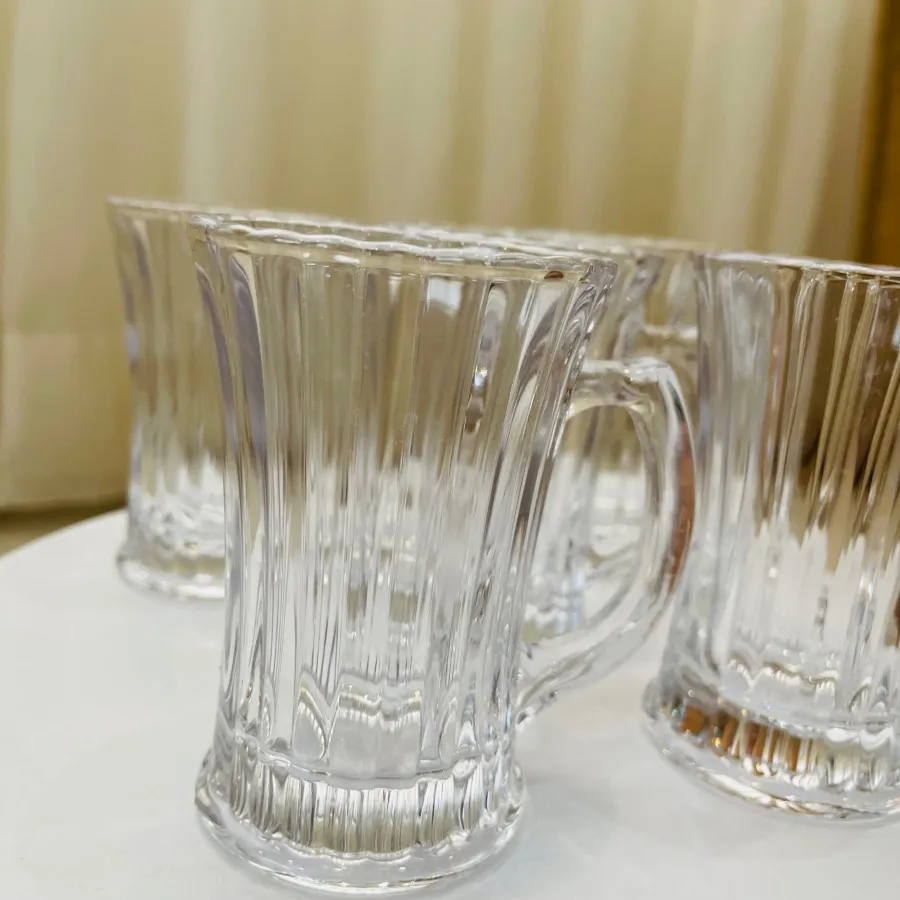 لیوان دسته دار