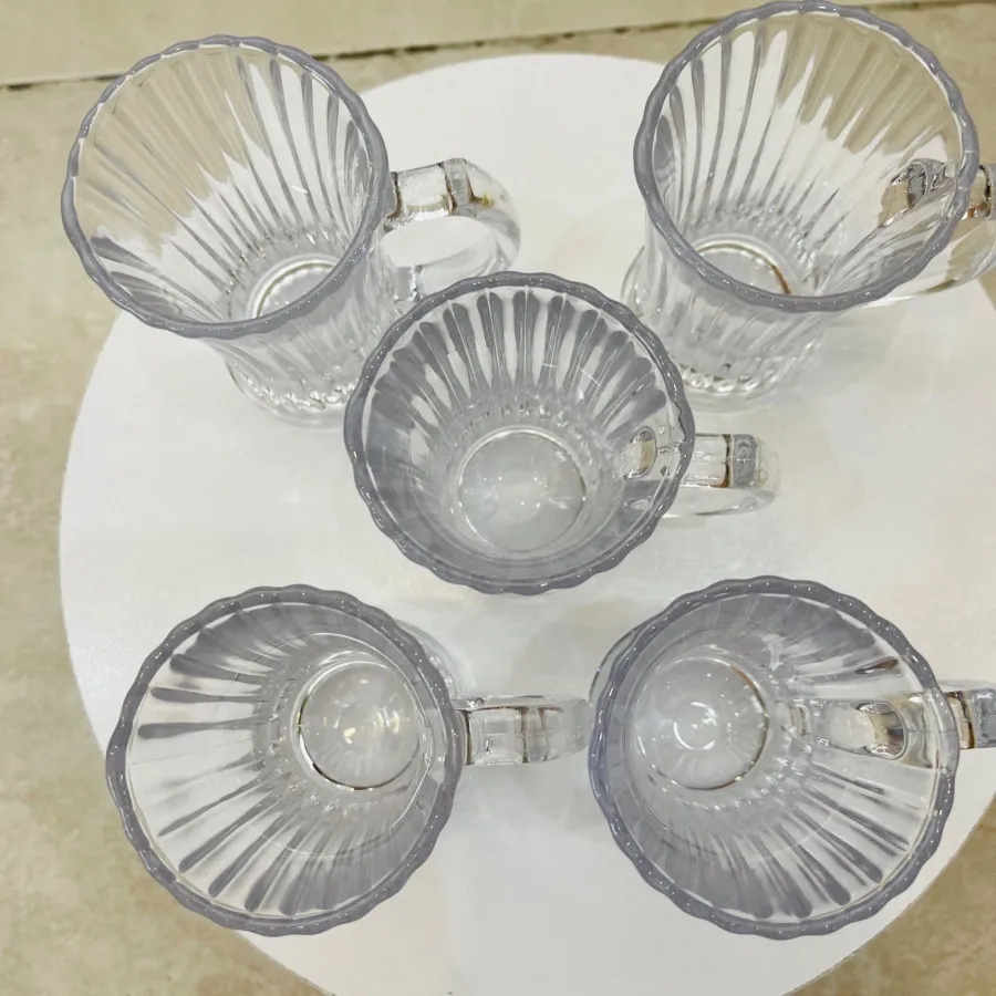 لیوان دسته دار