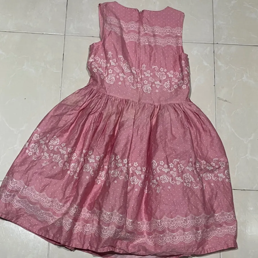 لباس بچگانه