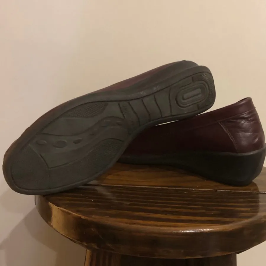 کفش زرشکی چرم برند shifer