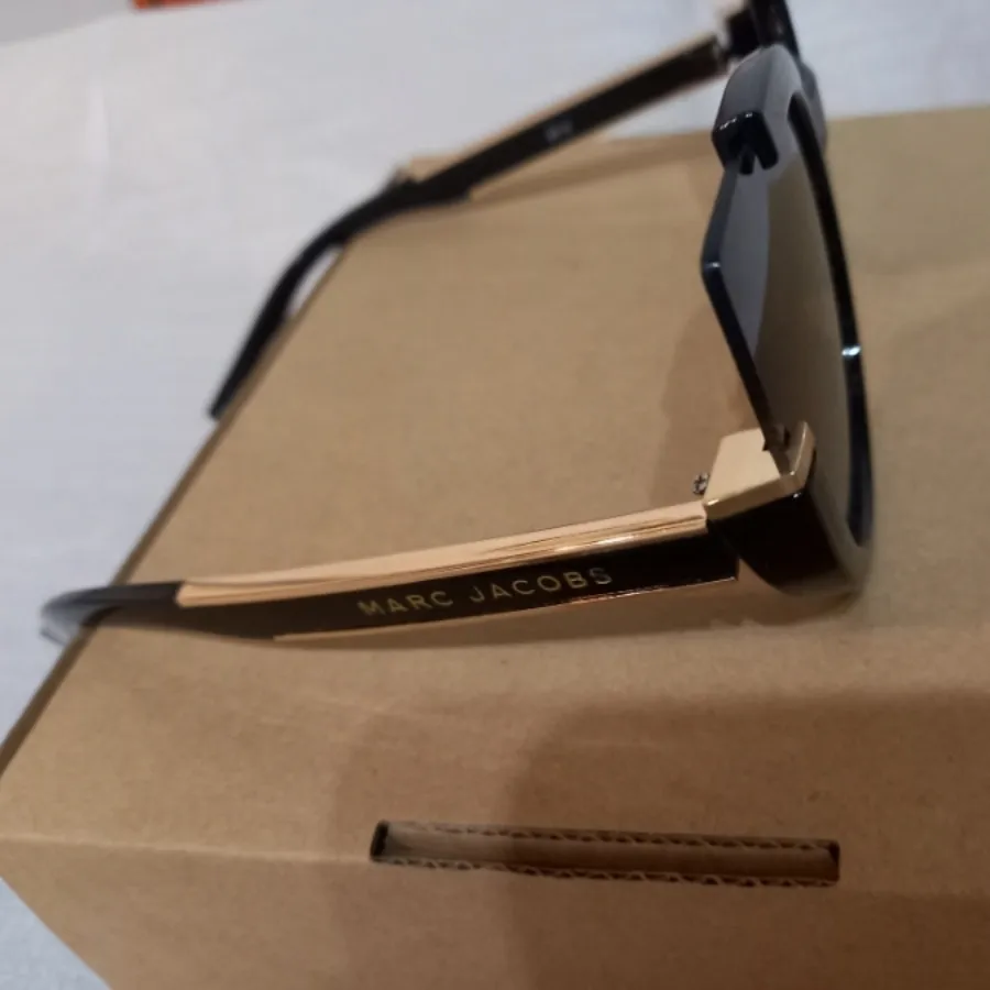 عینک آفتابی