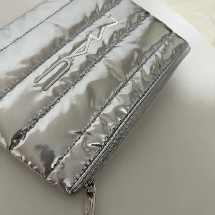 کیف برند مک