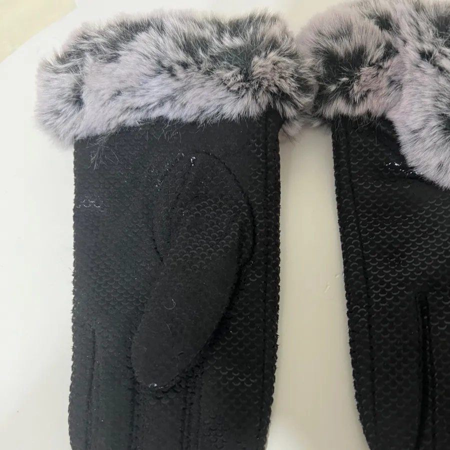 دستکش خزدار