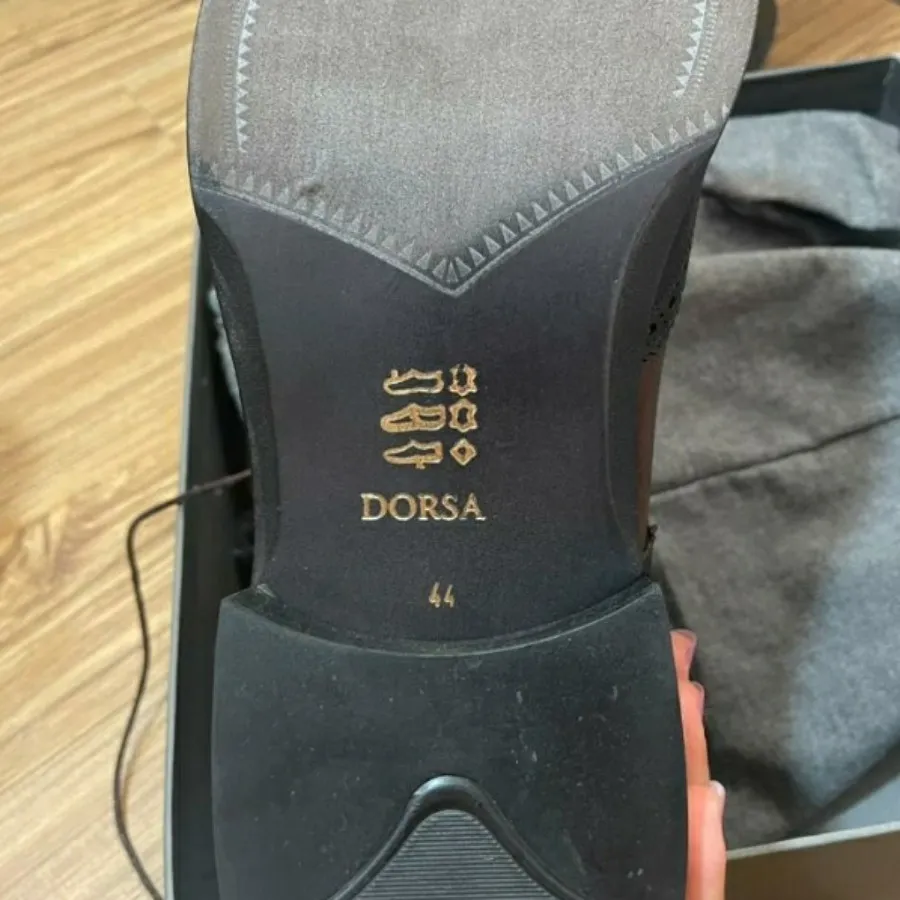 کفش درسا چرم