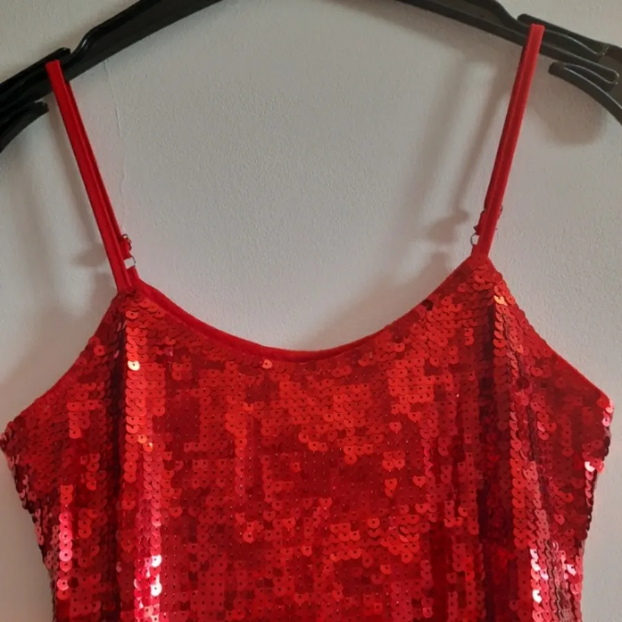 تاپ قرمز مجلسی