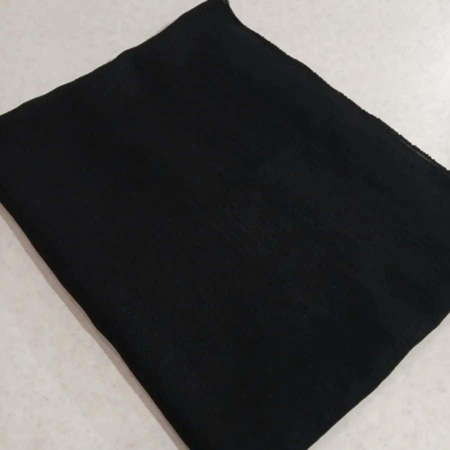 روسری مشکی نخی قواره دار