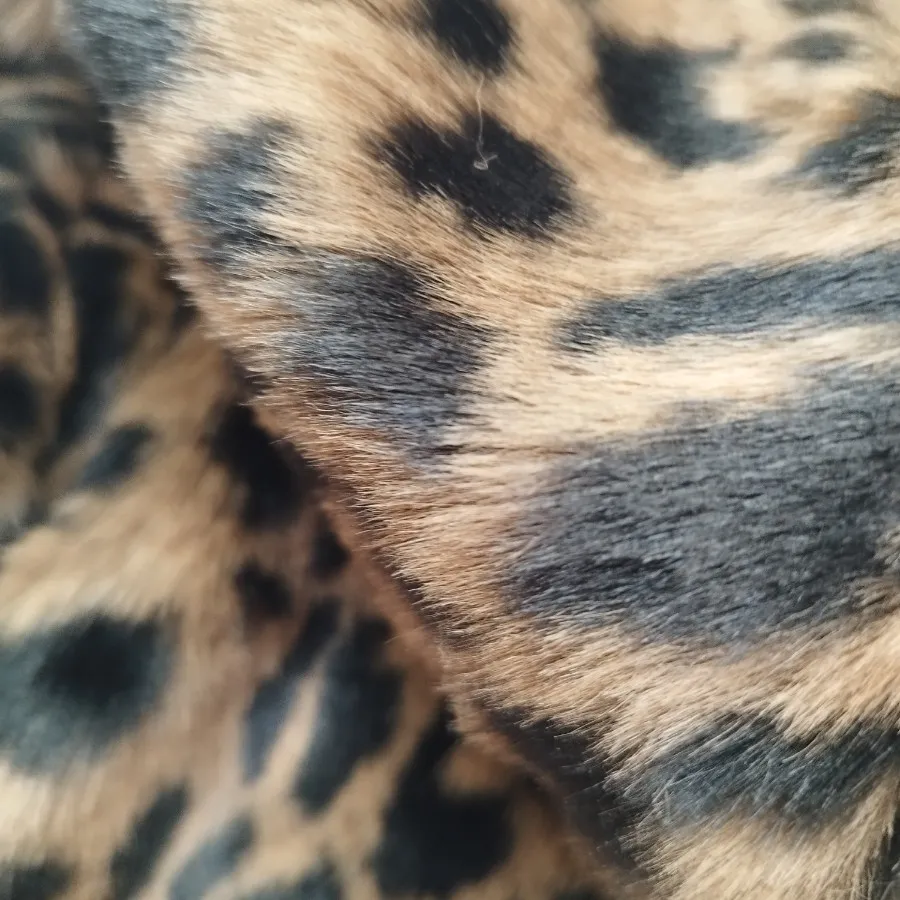 ست دو تکه سرهمی و کت خز