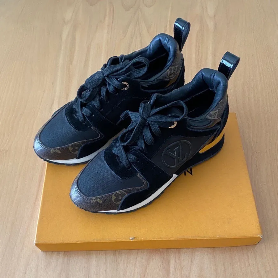 کتونی مسترکپی