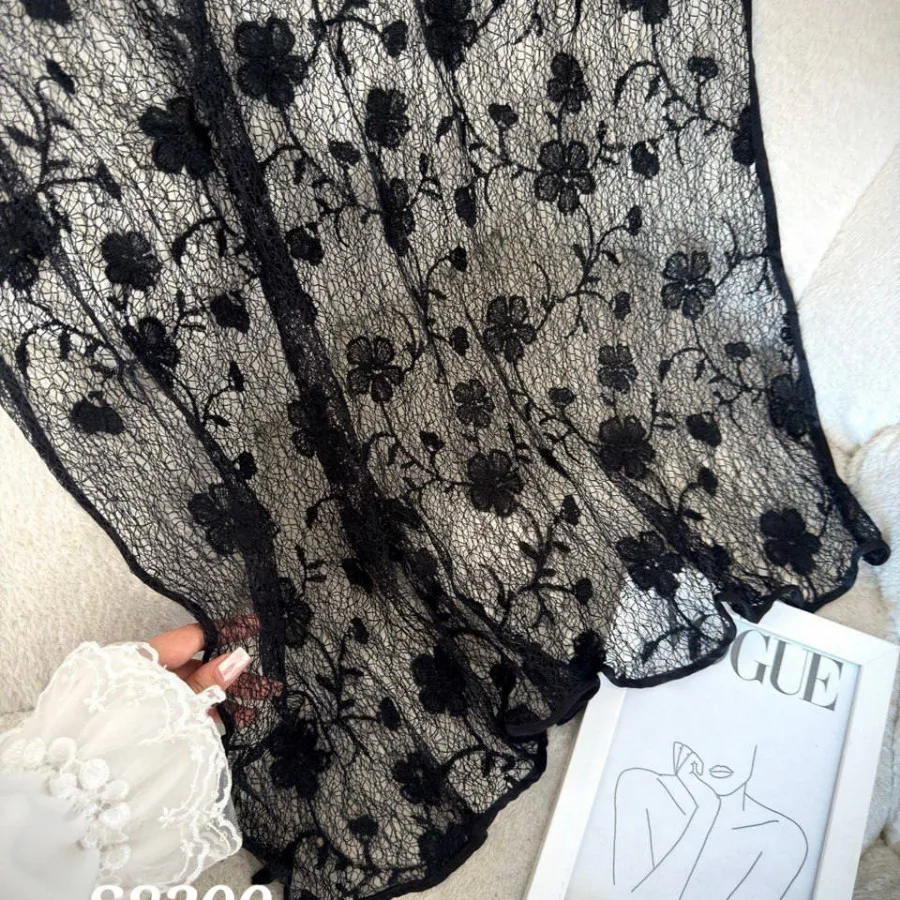 شال مخمل عنکبوتی