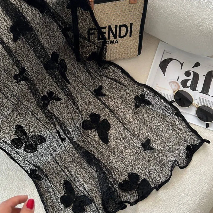 شال مخمل عنکبوتی