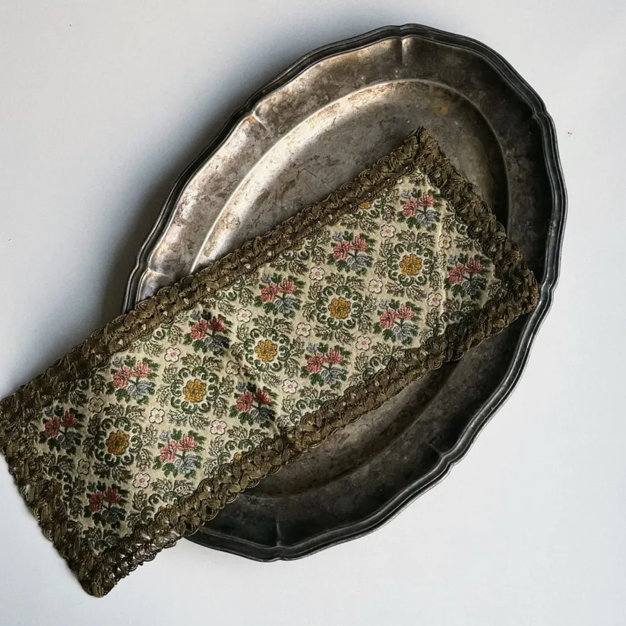 موتیف بلژیکی