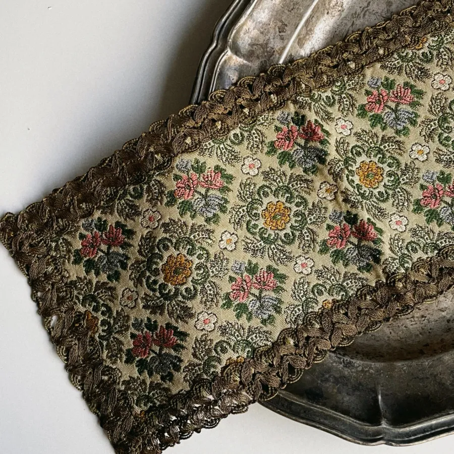 موتیف بلژیکی