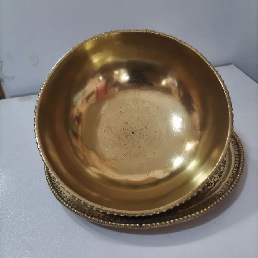 کاسه و بشقاب برنجی