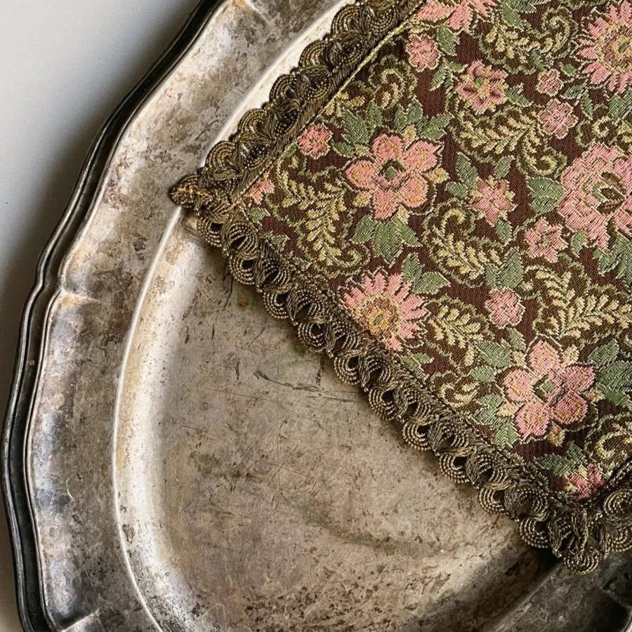 موتیف بلژیکی