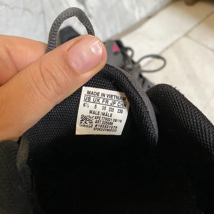 کتونی ادیداس اصل