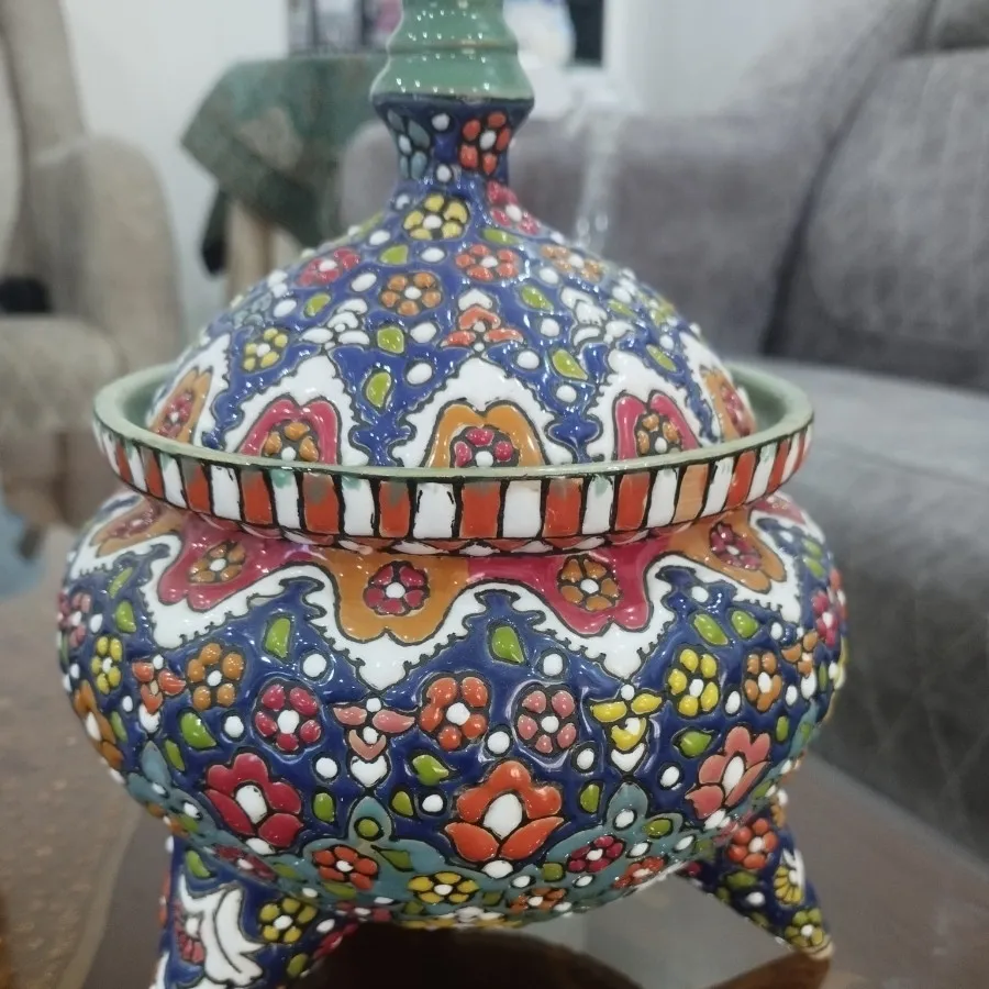 شکلات خوری سنتی