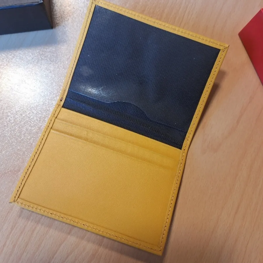 جاکارتی نوین چرم