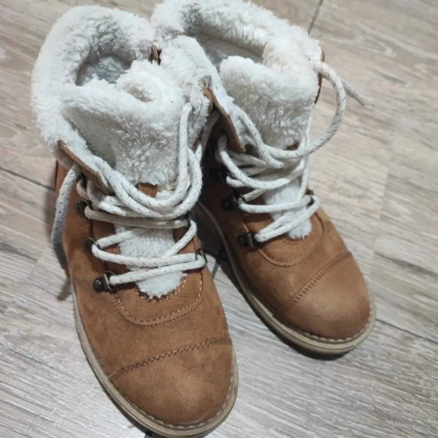 نیم بوت خارجی