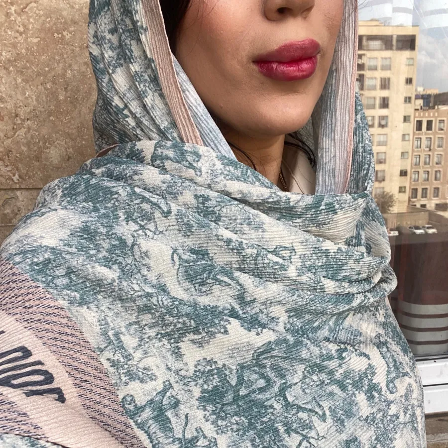 شال کریستین دیور جانگل