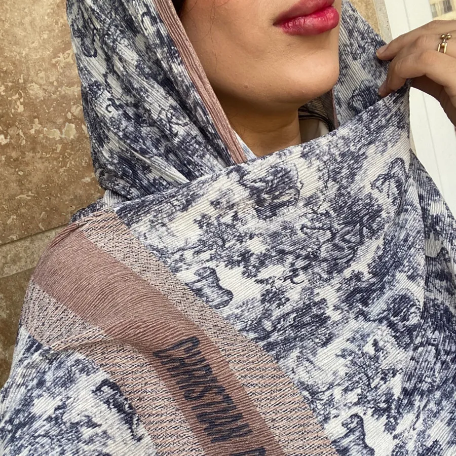 شال کریستین دیور جنگل