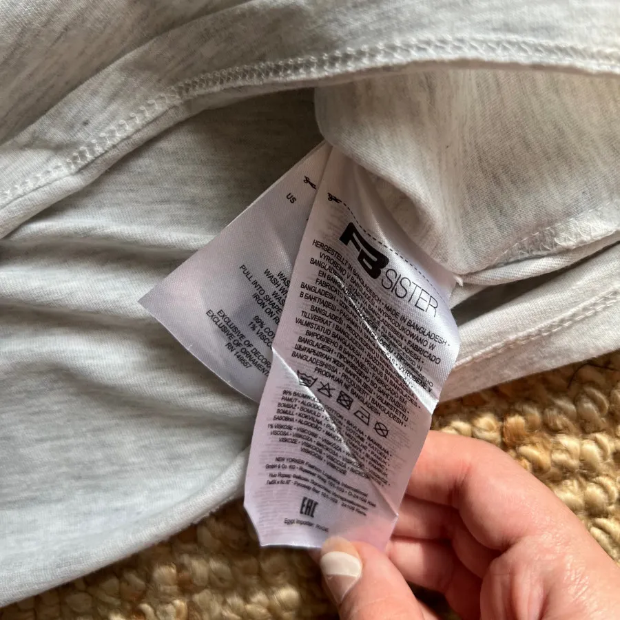 تیشرت برند fb sisters