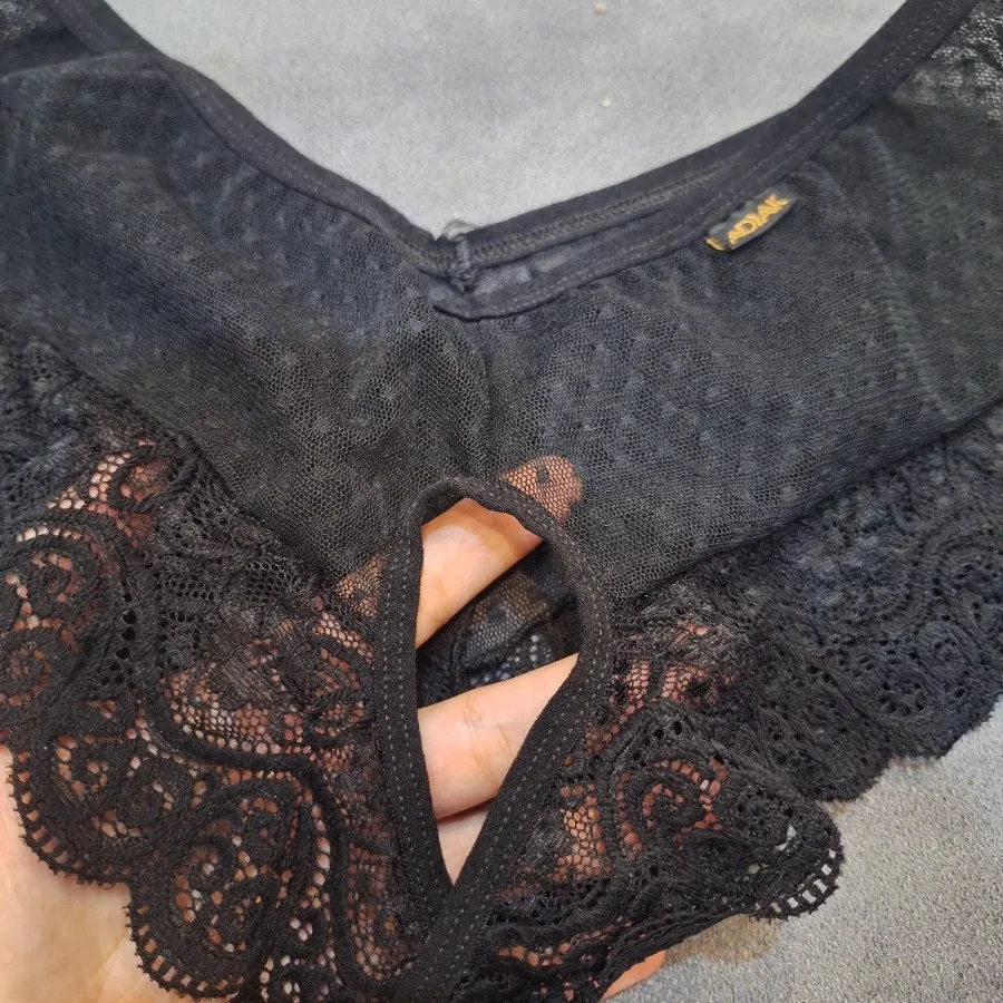 شورت نیم‌پا تور و دانتل