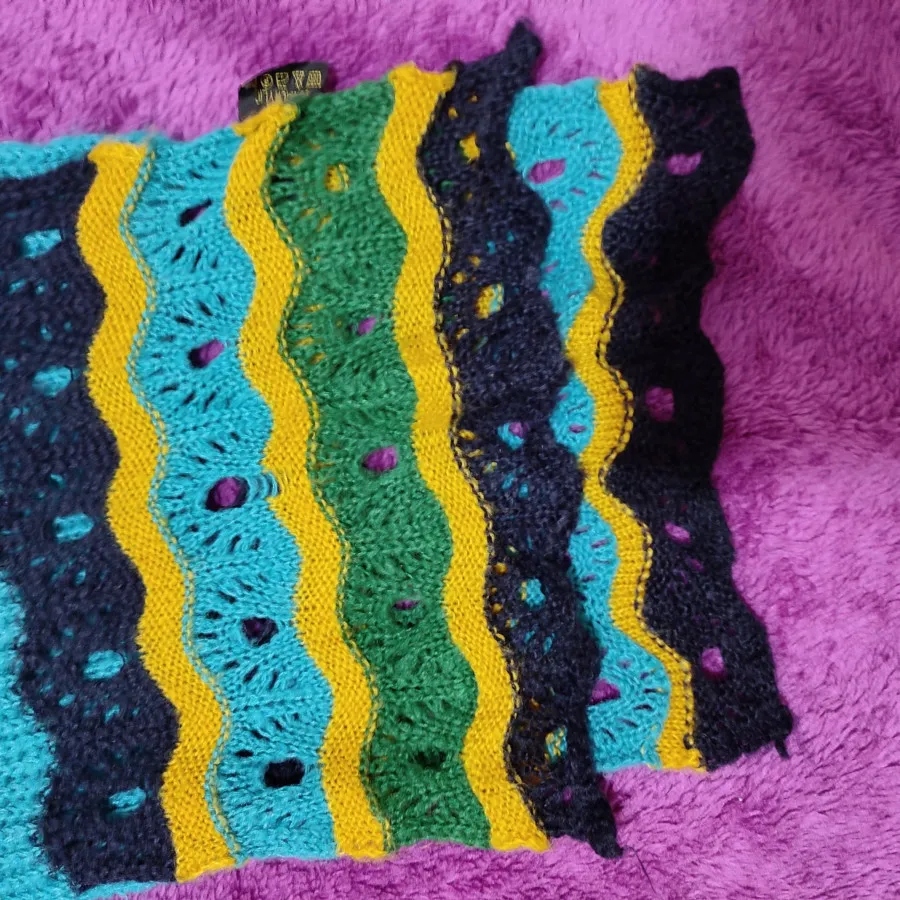 شال کلاهدار بافت