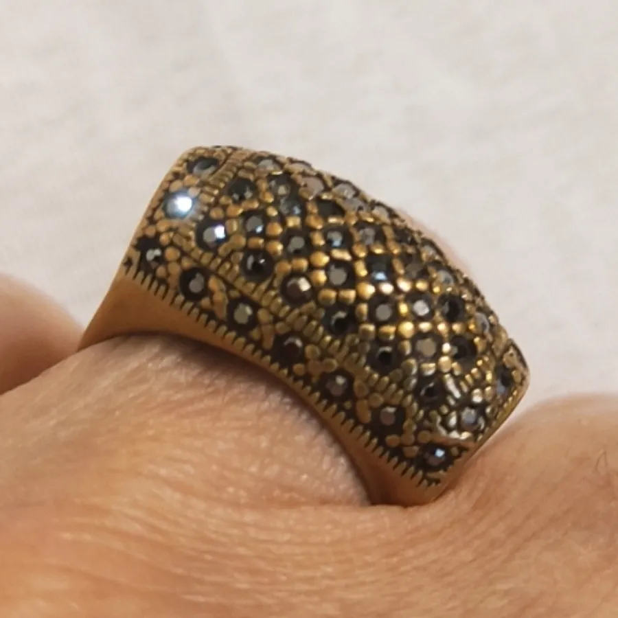 انگشتربرنجی پرنگین کپی طل