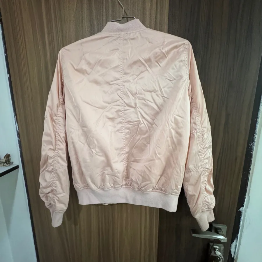 کاپشن صورتی Jennyfer