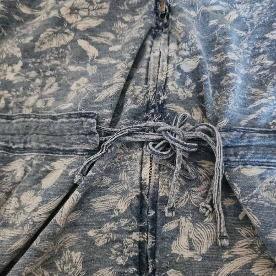 بلوز نخی فلورال